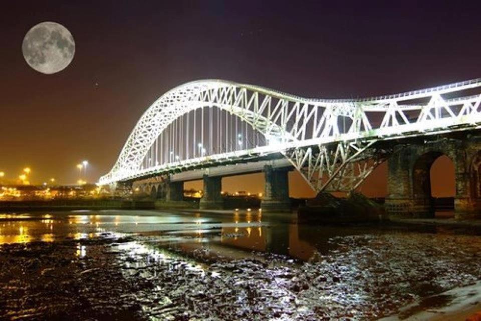 Mersey Hotel Widnes Oda fotoğraf