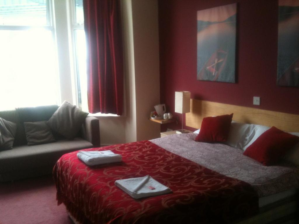 Mersey Hotel Widnes Oda fotoğraf
